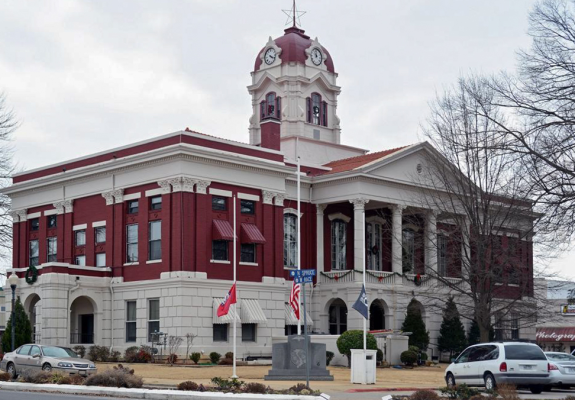 Searcy White County Courthouse